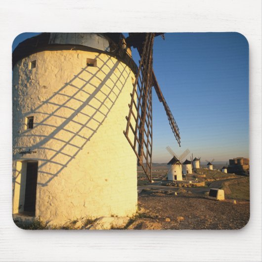 Consuegra, La Mancha, Spanien, Windmühlen und Mousepad (Vorne)