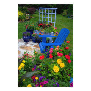Container-Gartendesign mit blauem Stuhl in unserem Fotodruck