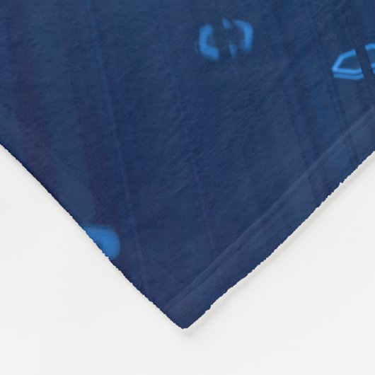 Containment (2026) fleecedecke (Ecke)