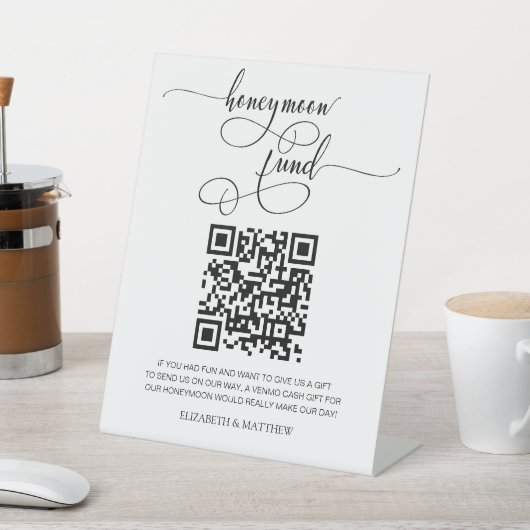 Contemporary Calligraphy Honeymoon Fund QR Code Pe Sockelschild (In SItu)