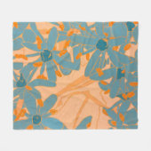 Contemporary Leaf Design in Peach Fleecedecke (Vorderseite (Horizontal))