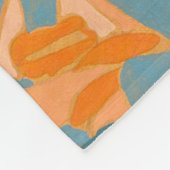 Contemporary Leaf Design in Peach Fleecedecke (Ecke)