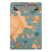 Contemporary Leaf Design in Peach Mini Klemmbrett (Vorderseite)