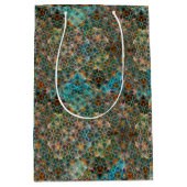 Controlled Chaos – Muted Fall Mittlere Geschenktüte (Vorderseite)