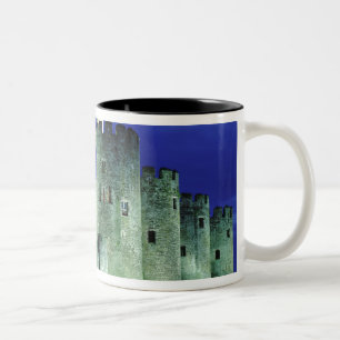 Conwy Castle, Gwynedd, Wales Zweifarbige Tasse