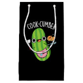 Cook-Gurke Funny Cucumber Pun Dark BG Kleine Geschenktüte (Vorderseite)