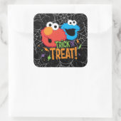 Cookie Monster und Elmo - Trick oder Treten Quadratischer Aufkleber (Tasche)