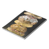 Cookies in einem Stapel Notizblock (Rotiert)