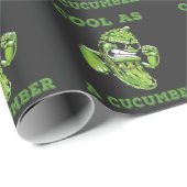 Cool als Gurken-Gangster Geschenkpapier (Rolleneckpunkt)