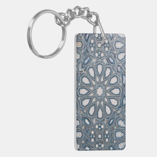 Cool Azure & White Mediterranean Tile Schlüsselanhänger (Vorderseite links)