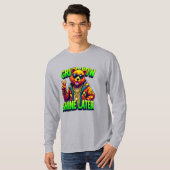 Cool bear wearing sunglasses and hoodie making pea T-Shirt (Vorne ganz)