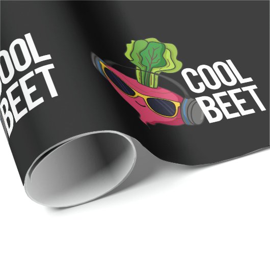 Cool Beet Funny Veggie Pun Dark BG Geschenkpapier (Rolleneckpunkt)