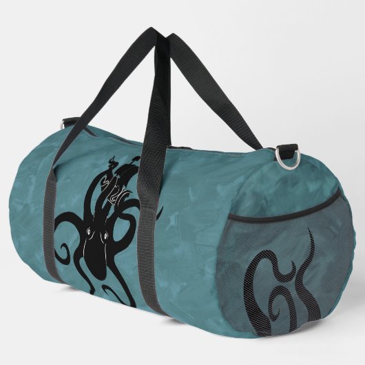 Cool Black and Blue Kraken aus den Tiefen Duffle Bag (Rechte Ecke)