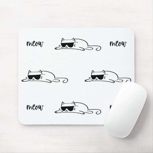 Cool Black and White Cat with Sunglasses Mousepad (Mit Mouse)