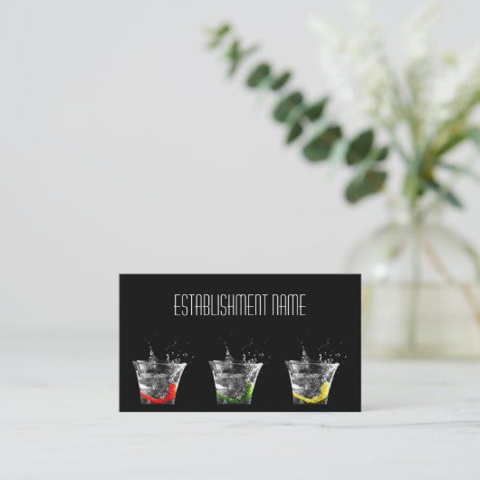 Cool Black Contemporary Cocktail Bar Business Card Visitenkarte (Stehend Vorderseite)