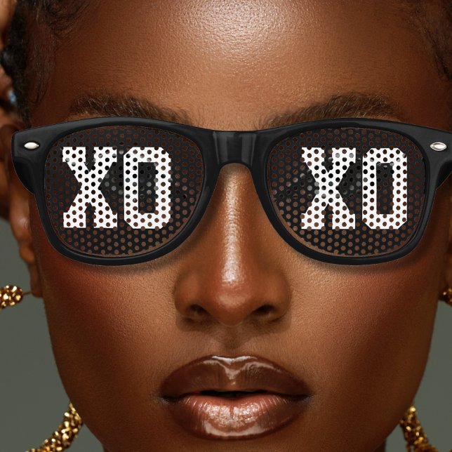 Cool Black XOXO Hugs and Kisses Partybrille (black retro sunglasses with bold letter text XOXO)