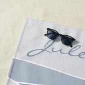 Cool blaugrüne Streifen Abstrakte Waves Name Strandtuch (Beispiel)