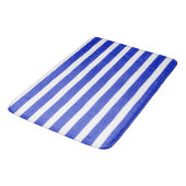 Cool Chic Blue Geometric Stripes Bath Mat Badematte (Schrägansicht)