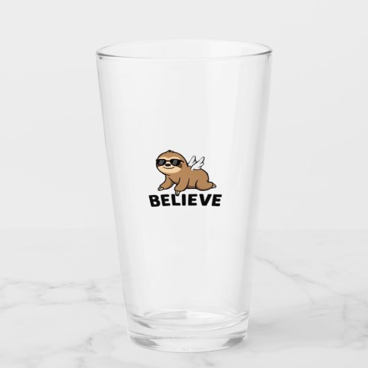 Cool Flying Sloth Believe Funny Motivational Desig Glas (Vorderseite)