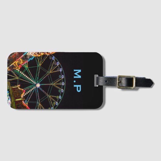 Cool Funfair at Night Monogram Gepäckanhänger (Vorderseite (Horizontal))