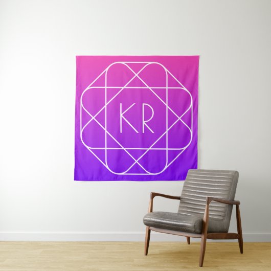 Cool Geometrisches Monogramm | Magenta Lila Violet Wandteppich (Beispiel)