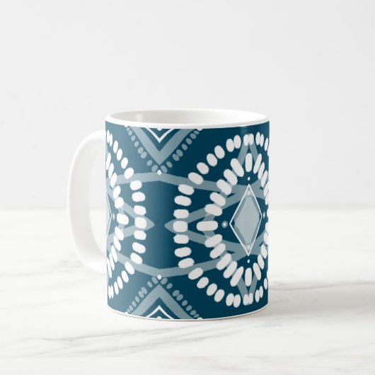 Cool geometrisches Muster Blau Weiße Batik Krawatt Kaffeetasse (Vorderseite Links)