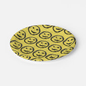 Cool Gesellig Lächelndes Gesichtsmuster gelb Pappteller (Schrägansicht)