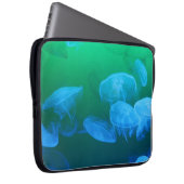 Cool Jellyfish Green Blue Gradient Laptopschutzhülle (Vorne Rechts)