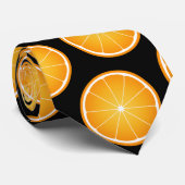 Cool Juicy Orange Obstschnitten auf schwarz Krawatte (Gerollt)