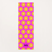 Cool Juicy Orange Scheiben Monogramm Neon pink Yogamatte (Vorderseite)