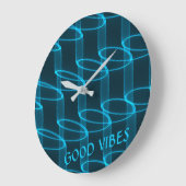 Cool Luminous Blue Wave Pattern Custom Text Große Wanduhr (Winkel)