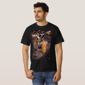 Cool Mongoose Drinking Iced Coffee Funny Animal  T-Shirt (Vorne ganz)