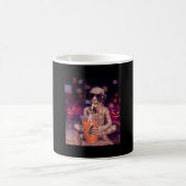 Cool mummy drinking iced coffee halloween coffee kaffeetasse (Mittel)