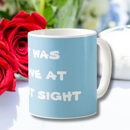Cool, Niedlich, Soft Blue "Es war Liebe auf den er Kaffeetasse