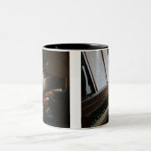 Cool Piano Zweifarbige Tasse (Mittel)