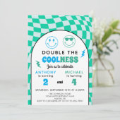 Cool Retro Double Celebration Boys Joint Birthday Einladung (Stehend Vorderseite)