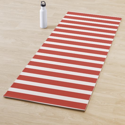 Cool retro red and white stripes yogamatte (Beispiel)