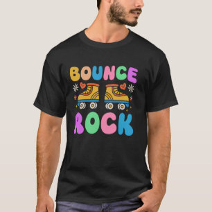 Cool Roller Skaten Skate Girl 1970s Retro Bounce T-Shirt