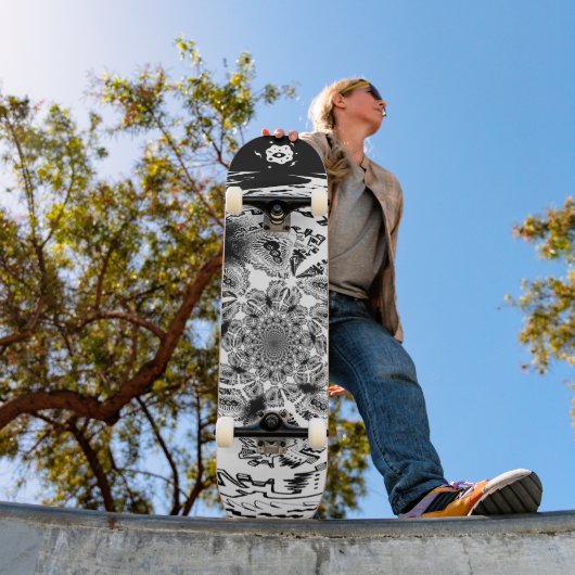 Cool Schwarz-weiß Skateboard (Außenbereich 1)