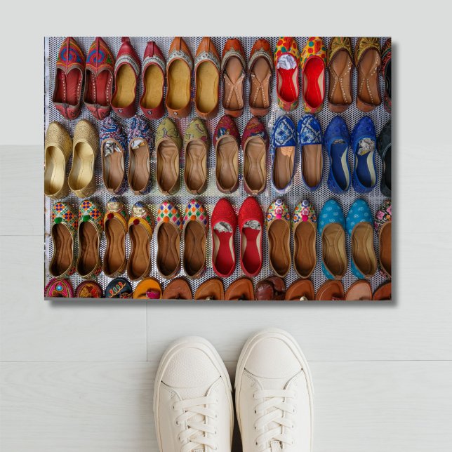 Cool SHOES Picture Door Mat Fußmatte (This cool doormat features rows and rows of shoes! A colorful, original welcome.)