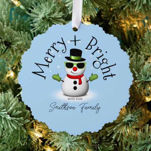 Cool Snowman Merry Bright Weihnachts Custom Family Ornament Karte (Insitu (Baum))