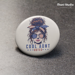 Cool Tante Wählt Vintage Unordentliche Haare Lady Button