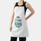 Cool To Be Kind Regenbogen Raupe Shirt Design_1 Schürze (InSitu)