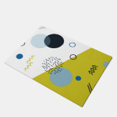 Cool, trendig, modern, geometrisch grün von Memphi Fußmatte (Schrägansicht)