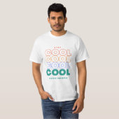 Cool überall bleibe - Minimalistisches trendiges D T-Shirt (Vorne ganz)
