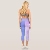 Cool Warm Blau abstraktes geometrisches Muster Capri Leggings (Rückseite)