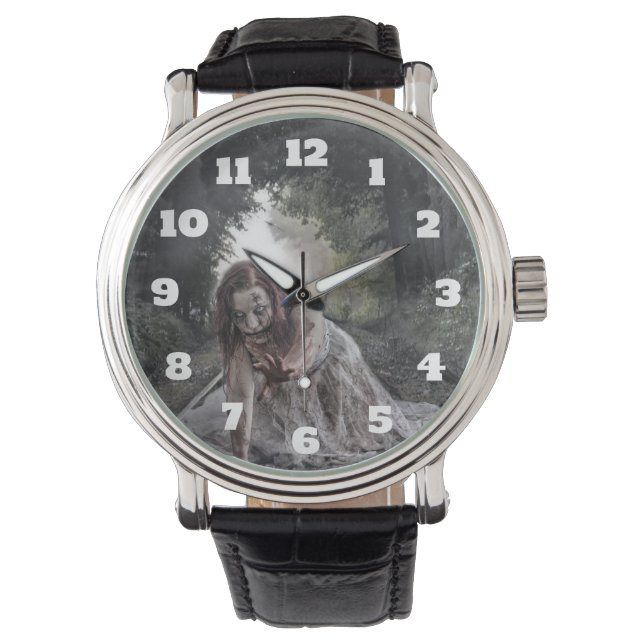Cool Zombie Girl Armbanduhr (Vorderseite)