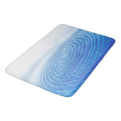 Coole Abstrakte Blauwellen Konzentrierte Kreise Badematte (Schrägansicht)