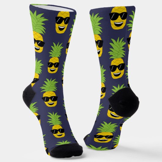 Coole Ananas im Sommer in Sonnenbrille Socken (Gewinkelt)