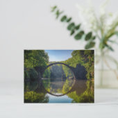 Coole Arch Bridge Reflektion Postkarte (Stehend Vorderseite)